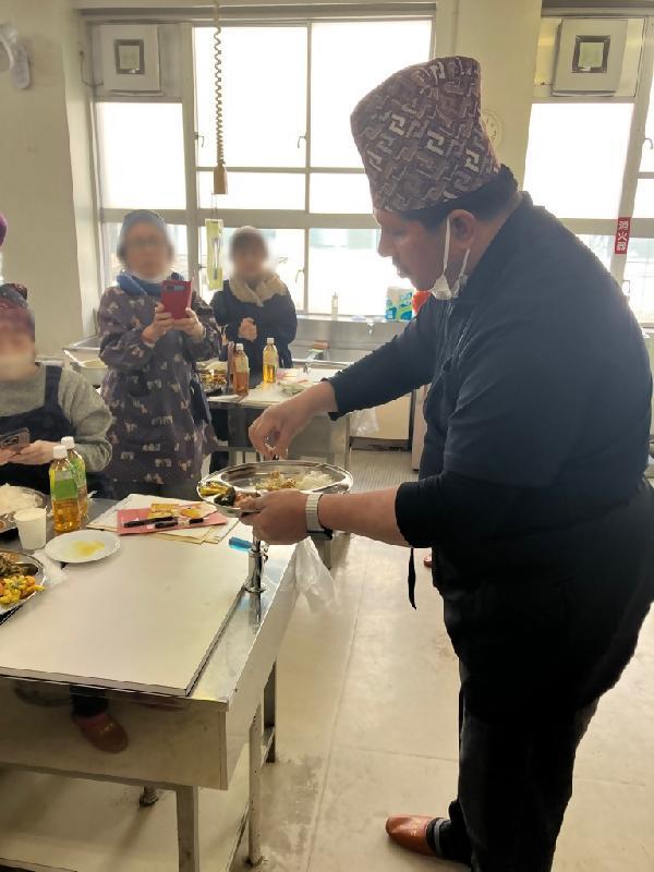 写真:ネパール人シェフ