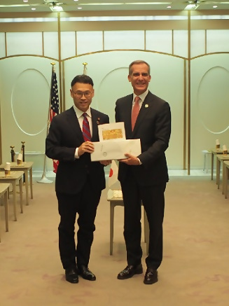 写真：議長表敬