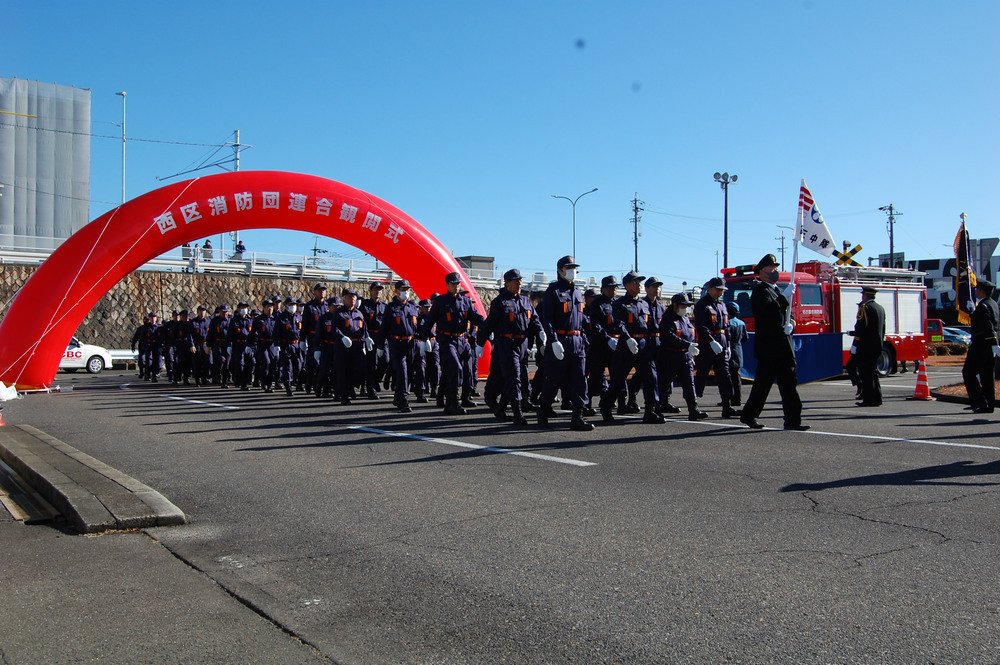 写真:分列行進7