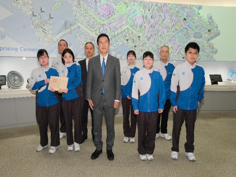 最優秀賞表彰状授与式の写真