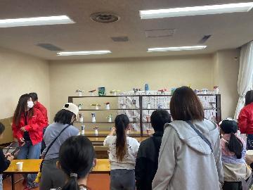 写真:射的(児童室)の様子