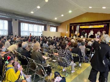 写真:活動発表会(体育室)