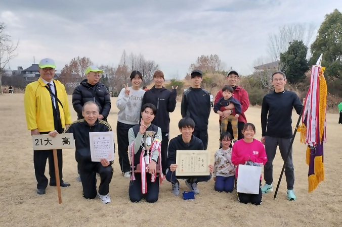 優勝チームの写真