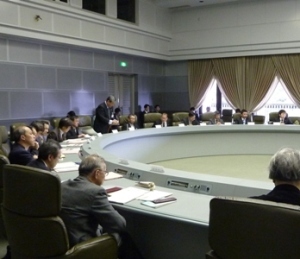 写真：緑の審議会の会議状況