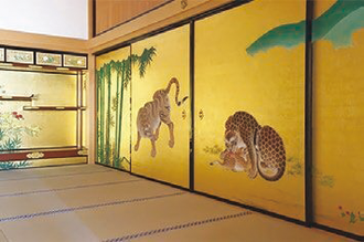 写真:玄関(復元)