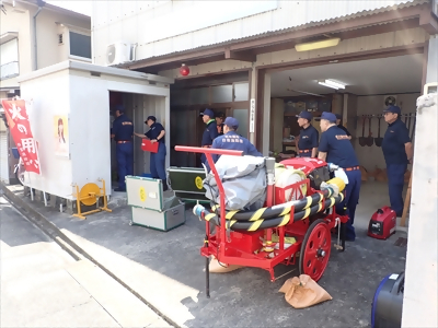 写真:物品検査を実施しています 【消防団の記録】日吉消防団 2024年7月21日