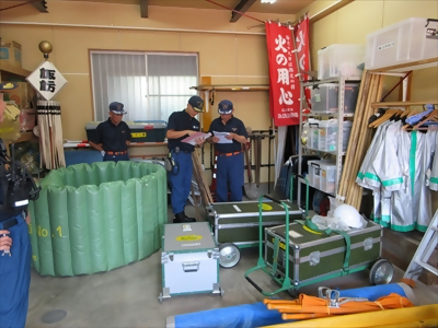 写真:物品検査を実施しています 【消防団の記録】諏訪消防団 2024年7月21日