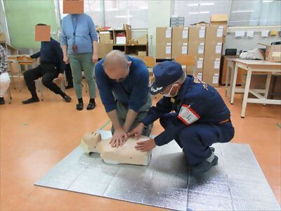 写真:胸骨圧迫訓練 【消防団の記録】六反消防団 2024年11月27日