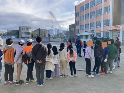 写真:放水体験 【消防団の記録】中村消防団 2024年12月8日