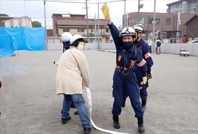 写真:放水の様子です 【消防団の記録】本陣消防団 2023年11月12日