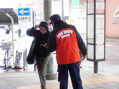 写真:消防団募集キャンペーンの様子です。 2023年2月13日 日比津・諏訪・豊臣・本陣・則武・亀島消防団