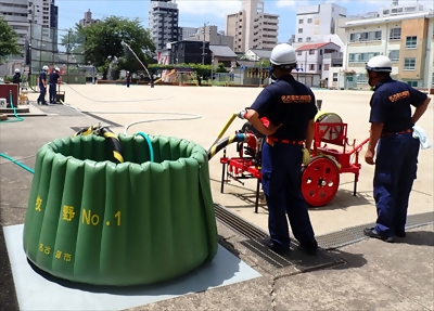 写真:放水訓練の様子です 2023年7月16日 牧野消防団