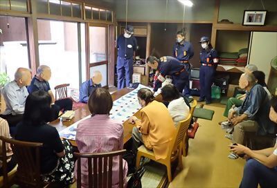 写真:ハザードマップ教養の様子です。 令和5年6月11日 牧野消防団