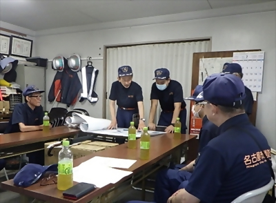 写真:図上訓練の様子です 2023年7月9日 六反消防団、牧野消防団