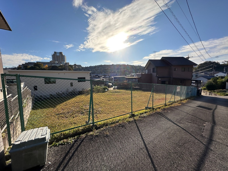 市10「天白区天白町大字八事字山田24番316、24番365、24番375」の物件を北東側から撮影した写真です。