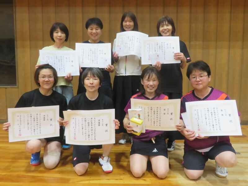 写真：女子の部、入賞者