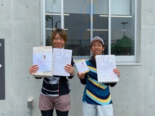 「一般女子の部」入賞者の写真