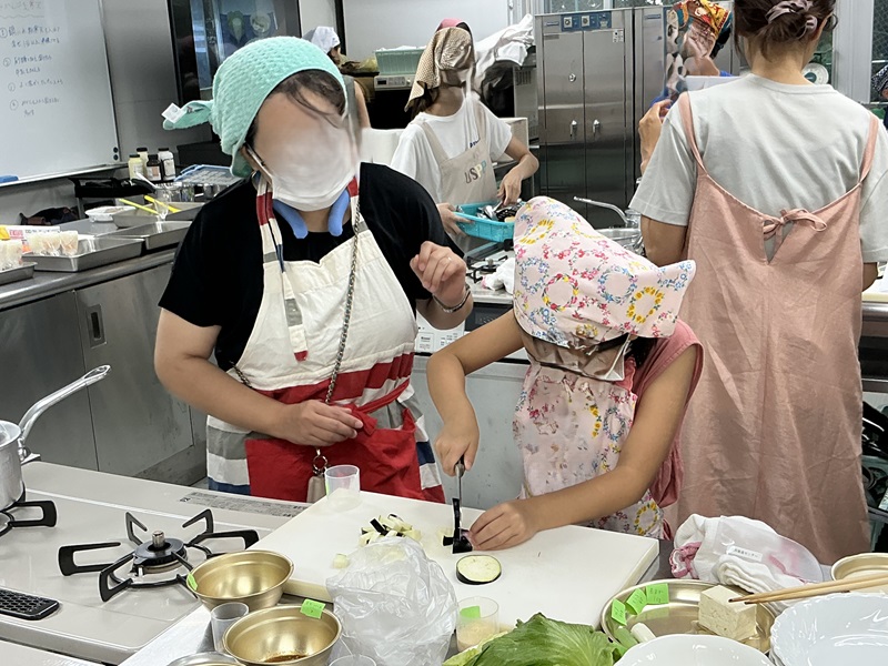 調理実習の様子の写真