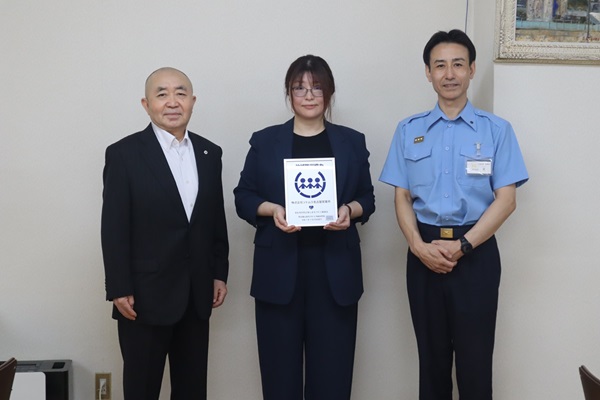 写真：老松学区防災安心まちづくり委員会と株式会社ソトムラの大規模災害時の支援協力覚書