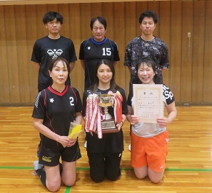 写真:混合の部優勝