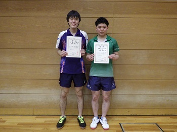 シングルス男子1部の入賞者の写真