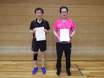 シングルス男子3部の入賞者の写真