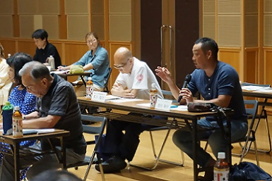 写真:ご意見を述べられるPTA会長