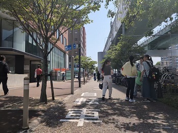 写真：日比野駅周辺の清掃活動