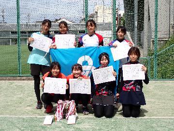 女子の部、上位入賞者の写真