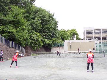 女子の部、試合中の写真