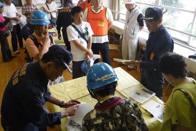 防災訓練の様子の写真