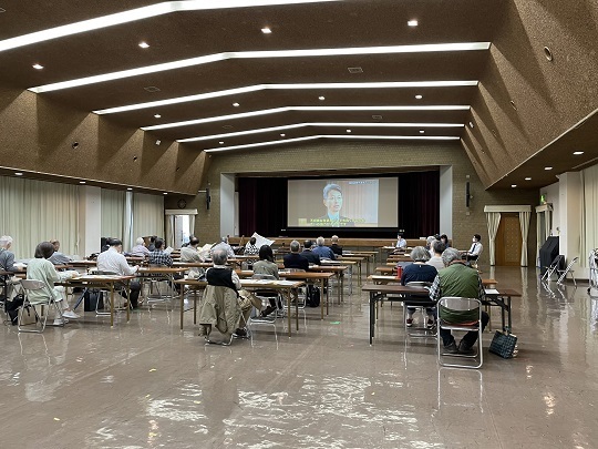 写真：区役所講堂での様子