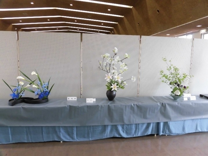 写真：見事にいけられた花々