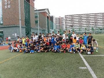 サッカー教室の集合写真