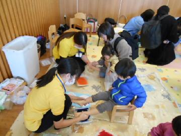 写真:足型コーナー