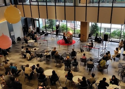 写真：大勢の聴衆の皆さんで盛り上がった様子