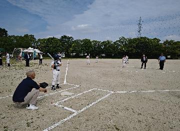 写真：始球式の様子