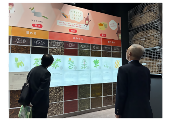 養命酒駒ケ根工場内の見学