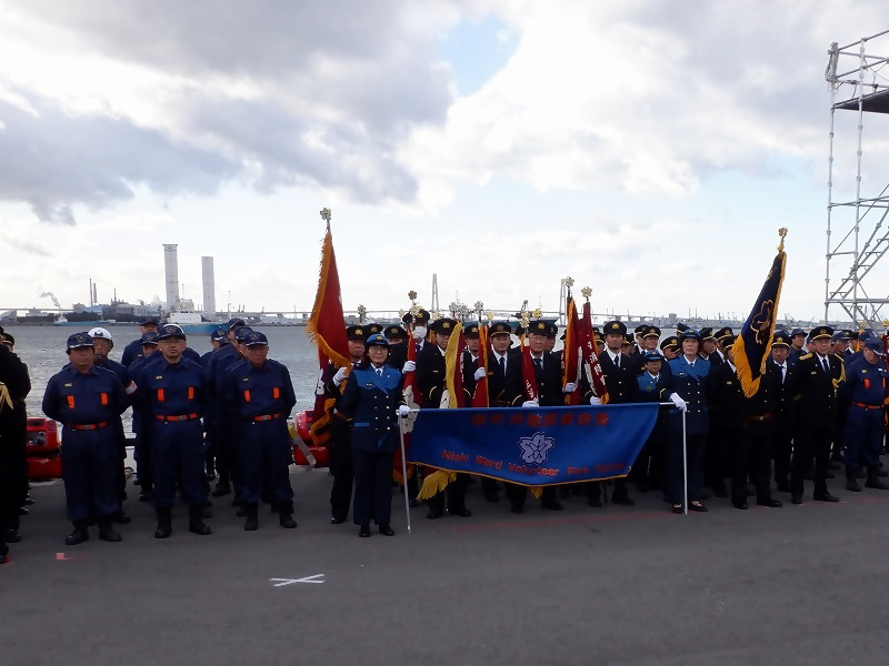 写真：名古屋市消防出初式に参加しています。
