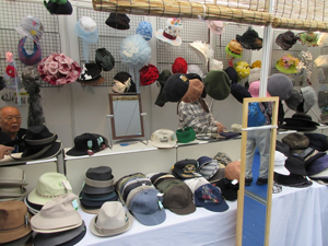 写真:即売の様子2