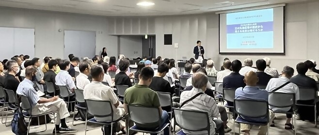 写真：名古屋城三の丸地区 まちづくり講演会の様子