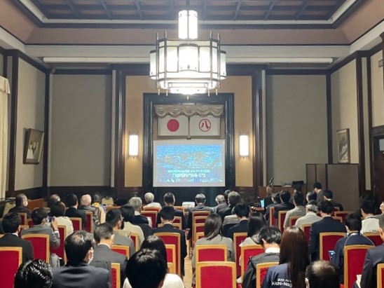 写真：第2回 名古屋城三の丸地区 まちづくり講演会　ー官庁街を“ひらく”ー　の様子