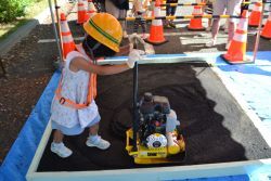 写真:働く車ゾーンの様子2
