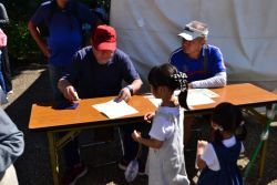 写真:スタンプラリーの様子