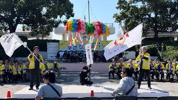 写真:フラッグパフォーマンスの様子 第35回