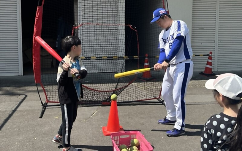 写真:中日ドラゴンズによる体験ブースの様子