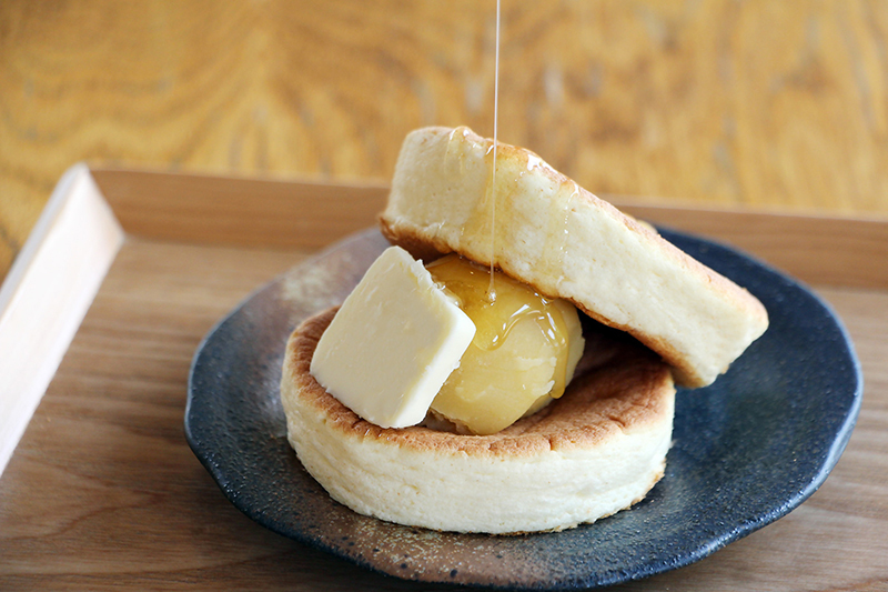 写真:白鳥庭園 茶寮(さりょう) 汐入(しおいり)(熱田区)「焼き芋バターわぬき」