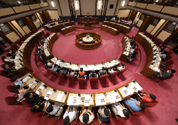 写真:本会議場