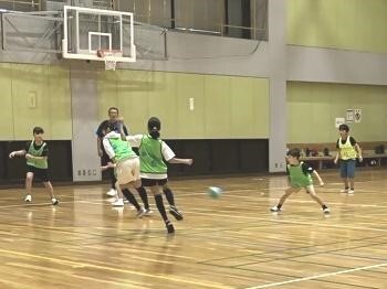 写真：ドッジボール講習会の様子