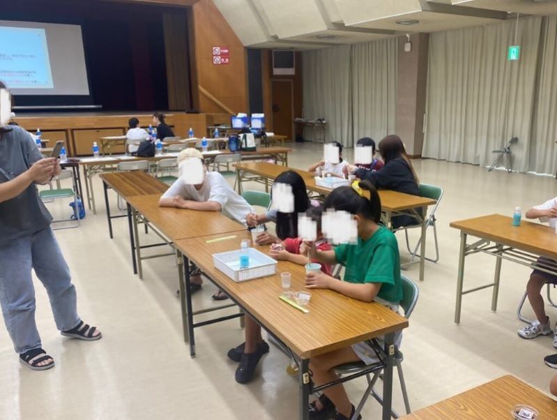 冷たいスライムづくりの写真